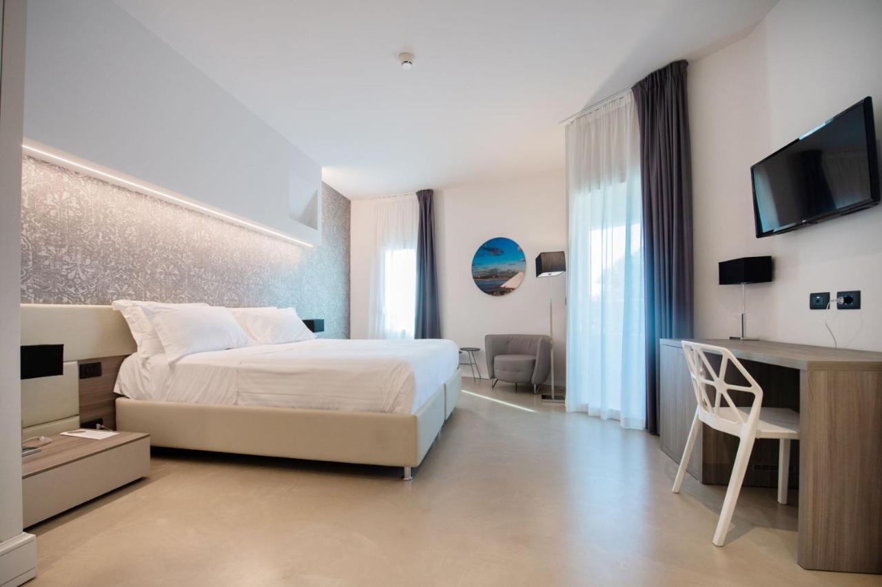 אנלציט Grand Hotel Faraglioni מראה חיצוני תמונה