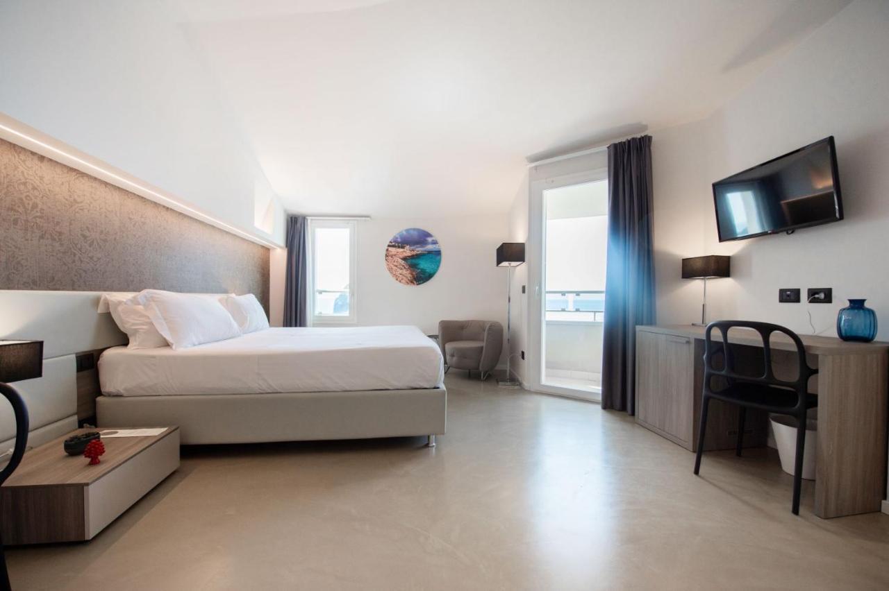 אנלציט Grand Hotel Faraglioni מראה חיצוני תמונה